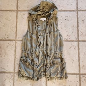 Light weight vest Reaction Kenneth Cole.